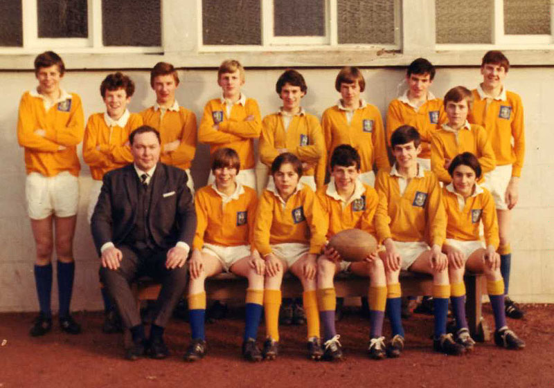 Rugby team with Simon Barry,Dec1969.jpg - Rugby Team, Dec 1969 with Simon Barry.